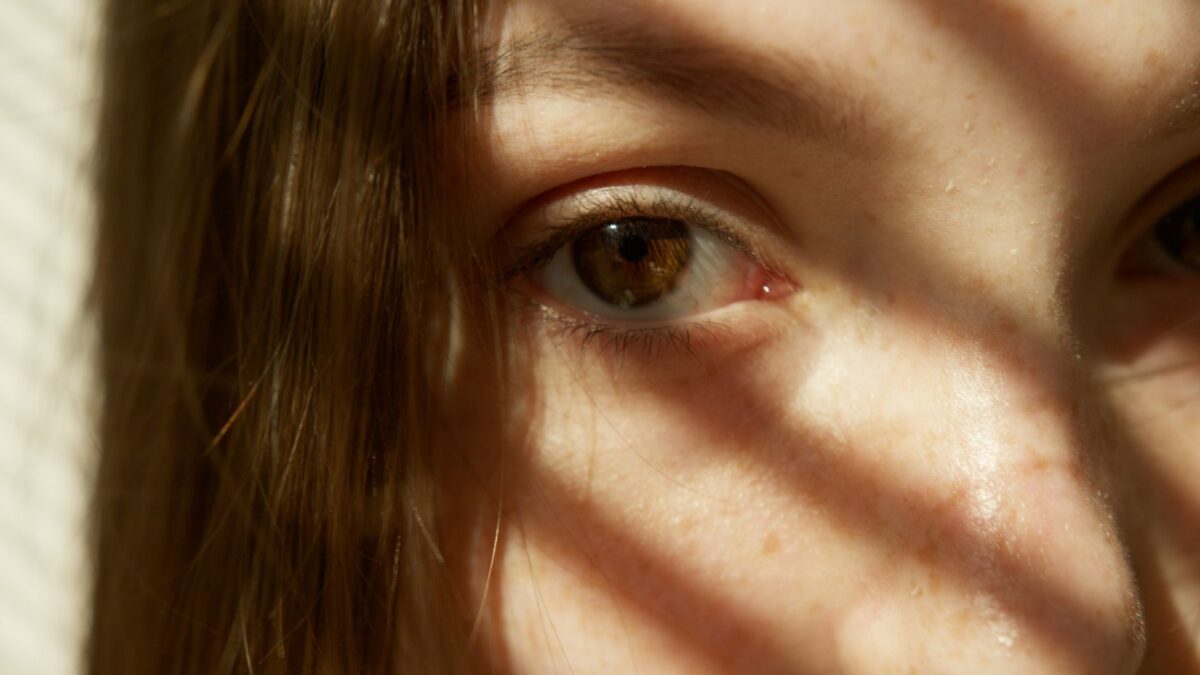 cernes noirs yeux compléments techniques aident